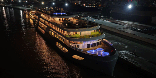 Vé Buffet tối trên Du Thuyền Rever Saigon